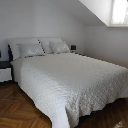 Apartment Marini *