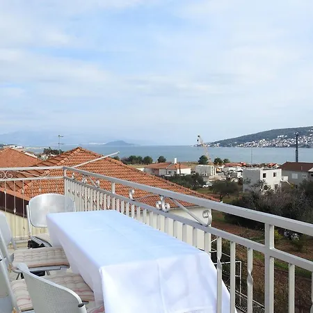 Lägenhet Marini Trogir