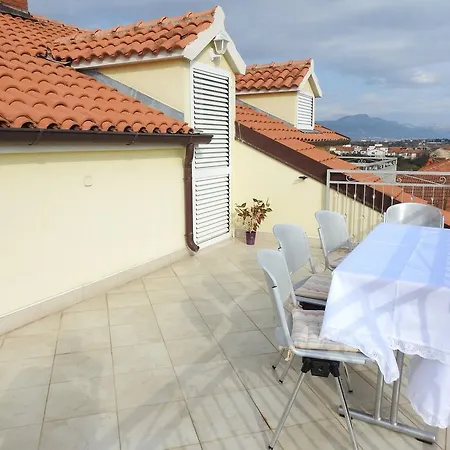Apartment Marini