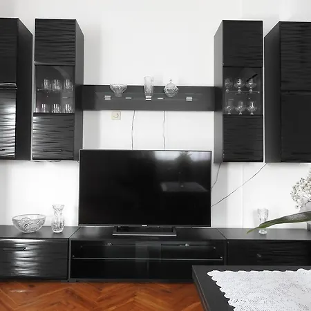 Apartment Marini *
